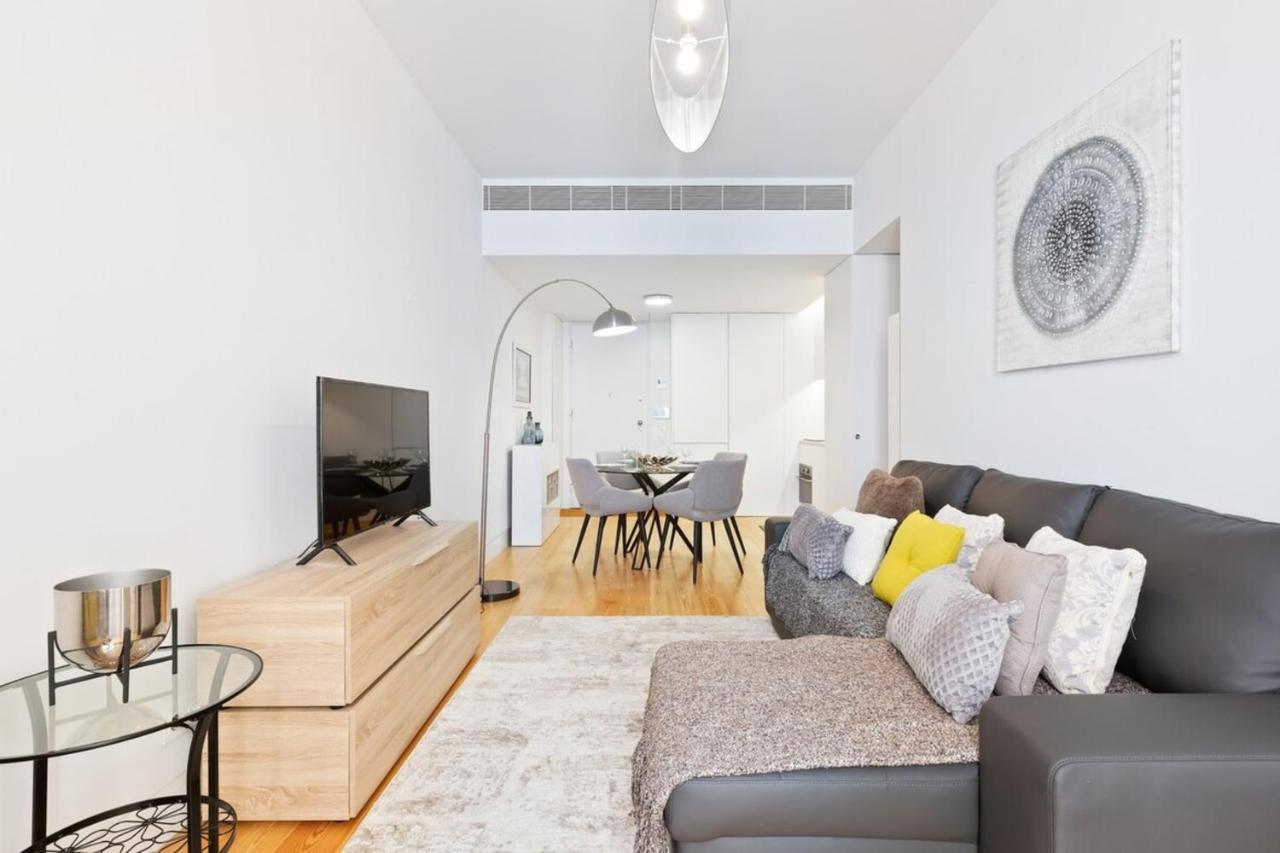 Spacious 1 Bedroom Apartment Near Baixa Лісабон Екстер'єр фото